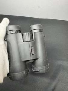 Bushnell Sportsman 10x42 FOV 303ft Fernglas mit Abdeckungen Jagd wasserdicht - Bild 1 von 8