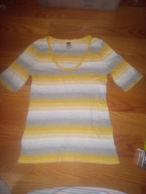 Women's Route 66 Yellow And Grey Tshirt Size Medium - Image 1 of 3