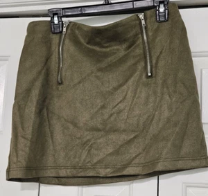 NWT Fashion on Earth Faux Suede Mini Skirt w/ Front Zipper Large (34) - Picture 1 of 4