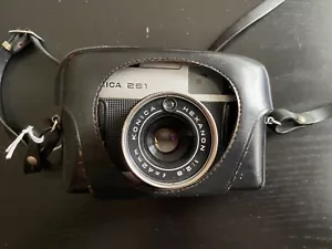 Vintage Konica 35 mm camera Auto S 261 - Picture 1 of 5