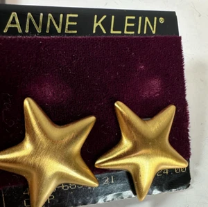 Vintage Earrings Clip On Anne Klein Star Brushed Goldtone Matte AK - Picture 1 of 5