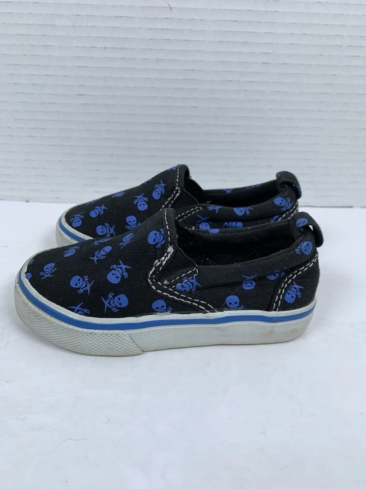 Zapatilla Deportiva Circo Informal Sin Cordones Niños Pequeños Talla 7 Negra Azul Calavera Piratas (S452) Foto 1 de 4