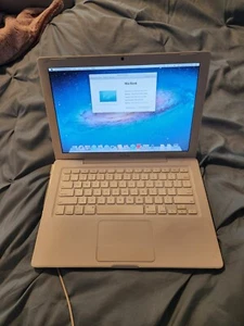 2008 Apple Macbook Laptop 13" Screen 2.4 Ghz Intel Core Duo Lot Sale 5 Computer - Picture 1 of 5