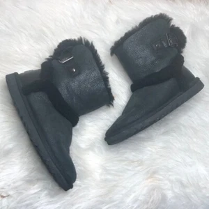 UGG Airehart Damenstiefel schwarz Lammfell Größe 6 - Bild 1 von 8
