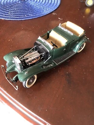 danbury mint 1932 cadillac v-16 sport phaeton - Image 1 of 3