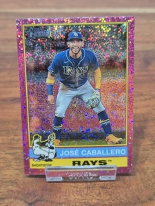 2025 Topps Heritage José Caballero Tampa Bay Rays #85 Pink Sparkle - Bild 1 von 2