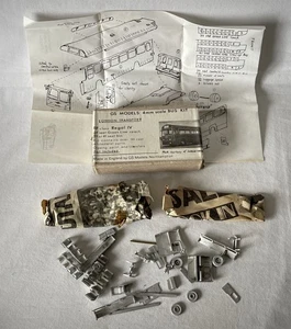 Kit de autobús de metal vintage OO 4mm GS MODELS 1952 LONDON TRANSPORT RF AEC REGAL IV - Imagen 1 de 8