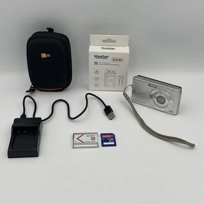 Sony Cyber-Shot DSC-W310 12.1MP Digital Camera - Silver - TESTED WORKS GREAT - Image 1 of 4