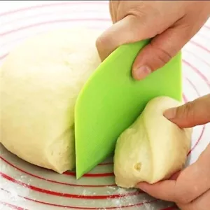 1pc Baking Tools PP Plastic Scraper - Picture 1 of 6