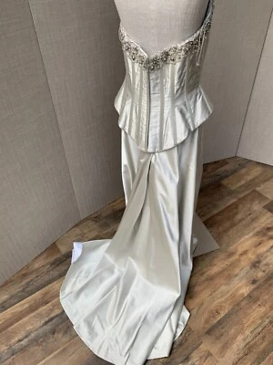 Bridal dress Yoly Munoz Couture wedding gown, 12 silk strapless dress  - Image 1 of 4