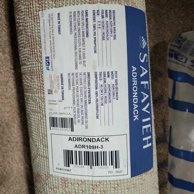 Adirondack Safavieh Ivory/ Rose Decorative area Rug 3'×5'   ADR 109H_3 - Image 1 of 4