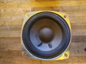 TANDY OPTIMUS 4" LAUTSPRECHER 4 OHM 50 WATT 2WL027 - Bild 1 von 5