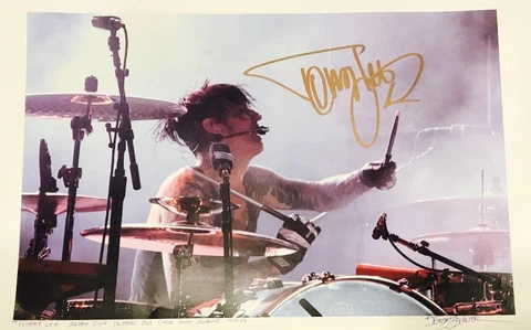 Tommy Lee Signed Photo Motley Crue Signed Picture (Nikki SIxx Vince Neil M Mars) Cover