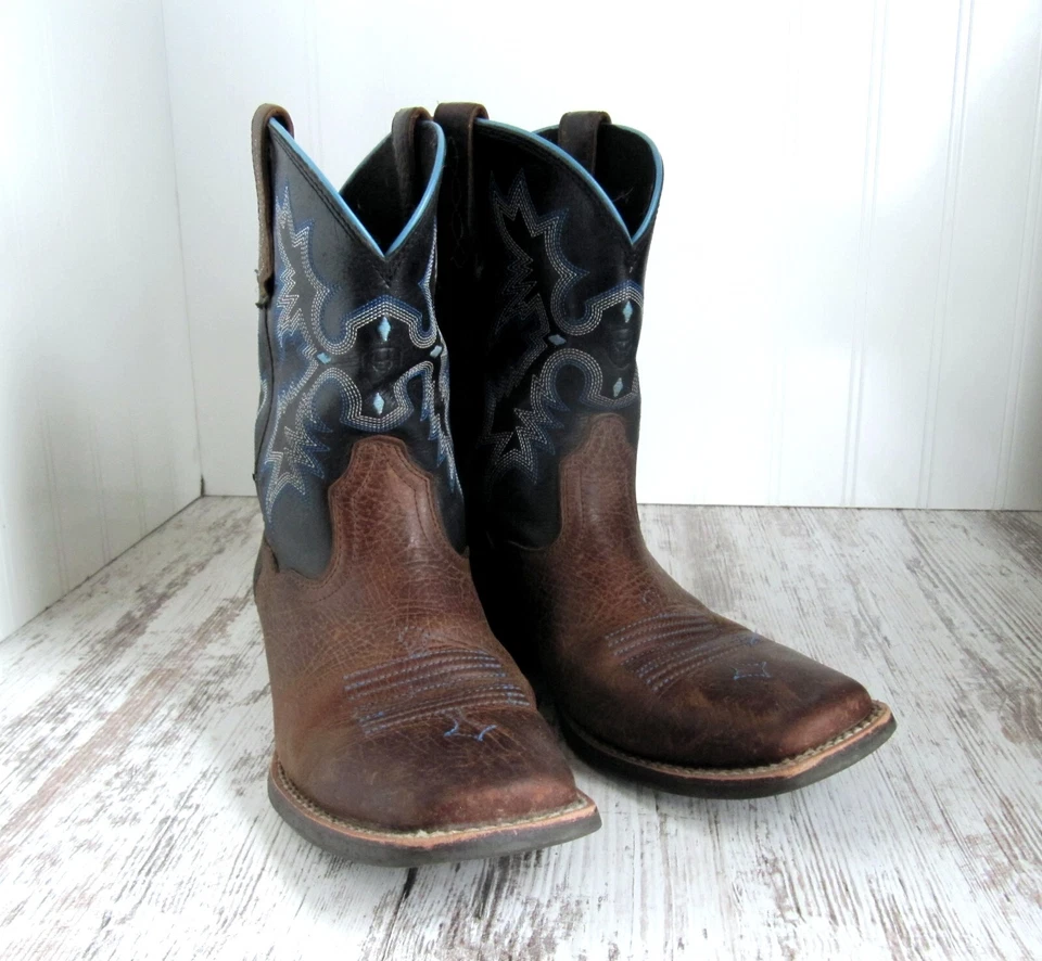 Botas Ariat Cowboy Western Youth tamanho 4.5 marrom preto azul biqueira quadrada - Imagem 1 de 1
