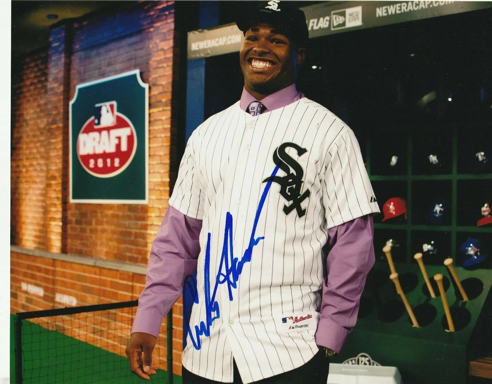 FOTO ASSINADA POR COURTNEY HAWKINS Chicago White Sox 8x10 + certificado de autenticidade - Imagem 1 de 1