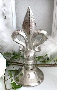 Shabby Große schwere französische Lilie, Skulptur, Alu Silber, H: 24 cm - Bild 1 von 1