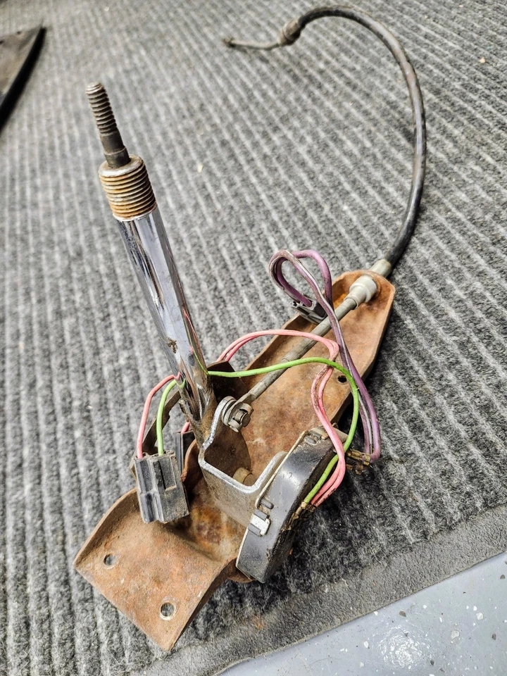 68-82 C3 Corvette 签名变速器 Asm。 TH400自动变速器变速器电缆 — 第 1/4 张图片