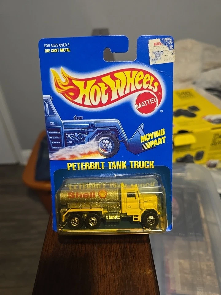 Camión cisterna Peterbilt pieza móvil Hot Wheels 1990 carcasa coleccionista #15 - nuevo en paquete  Foto 1 de 1
