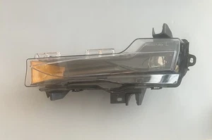 2017-2023 TESLA MODEL Y/3 FOG LIGHT LEFT DRIVER 1507930-00-D 3 PIN OEM UNTESTED - Foto 1 di 5