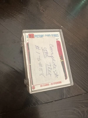 1979 Topps STAR TREK 88 Card Complete set - Image 1 of 4