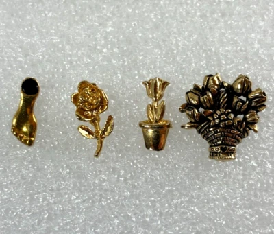 Alfileres de sombrero de solapa de latón vintage ~ 3 florales y un pie ~ Lote mixto de 4 Foto 1 de 4