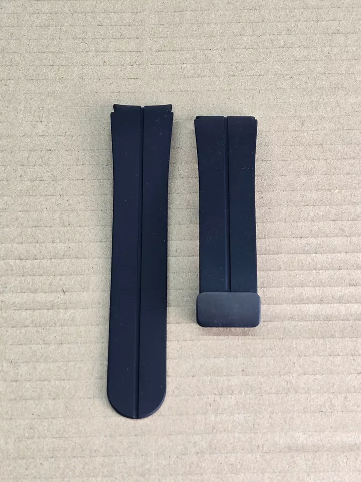 OEM Magnetic D-Buckle Sport Band Strap For Samsung Galaxy Watch5  Pro - Black - Image 1 of 4