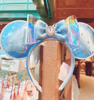 Diadema azul orejas de Minnie con carro de calabaza Cenicienta de los parques de Disney 2025 Foto 1 de 4