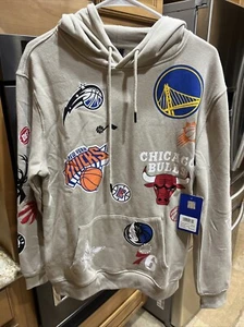 Ultra Game NBA Hoodie Mens Small Beige Multi Team All Over Logo Patch - NWT $75 - Picture 1 of 9