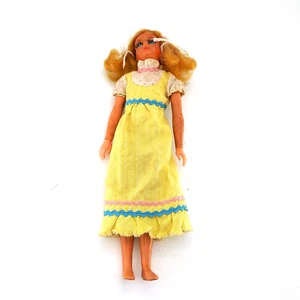 Muñeca Barbie Dramática Patrón 1969 De Colección con Vestido Amarillo - LEER - Imagen 1 de 12