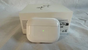 Apple AirPods Pro (2nd Generation) USB-C, gebraucht, unbeschädigt - Bild 1 von 11