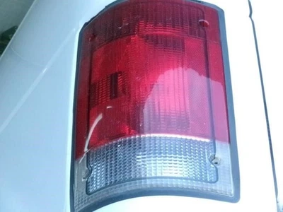 Luz trasera izquierda del conductor para furgoneta Ford E150 95-04 2245792 Foto 1 de 2