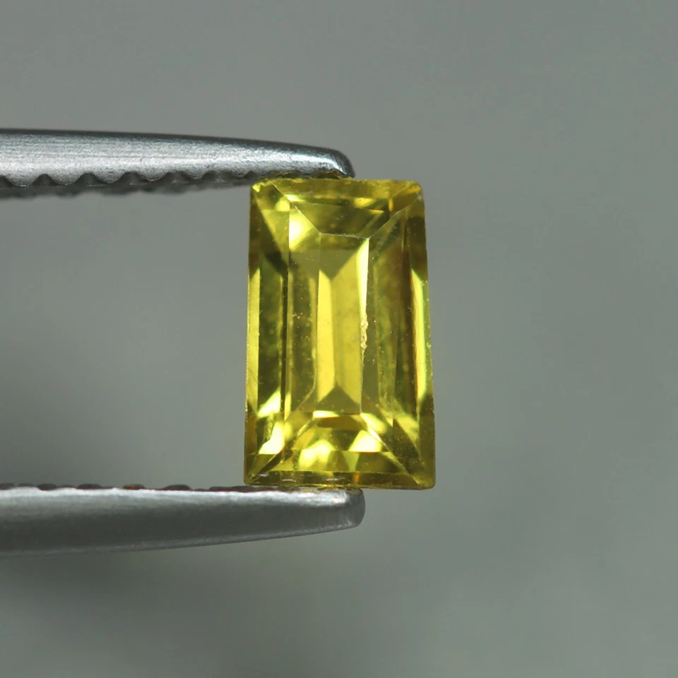 0.61 Cts_Ravishing !! Best Color_100 % Natural Unheated Chrysoberyl_Srilanka - Image 1 of 3