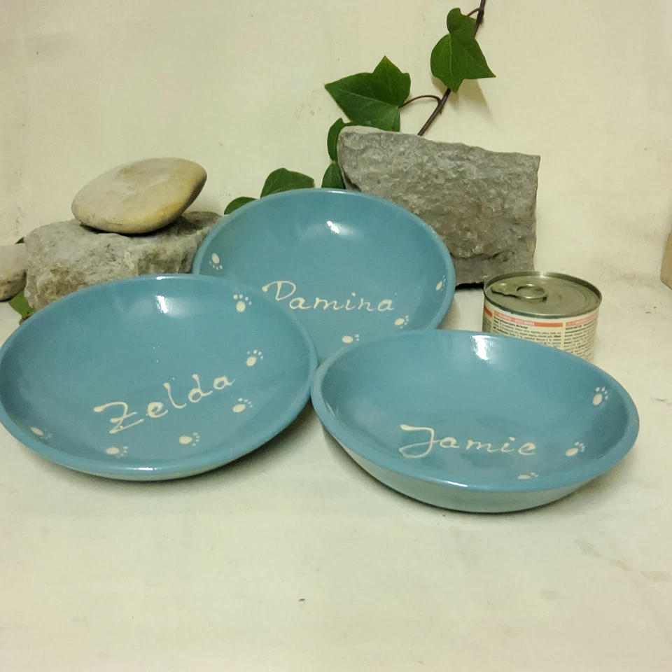 keramik-im-hof  18cm Futterteller mit Wunschname Napf Schüssel, Katze Hund - Bild 1 von 4