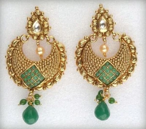 Orecchini indiani etnici Bollywood oro pietre verdi gioielli da sposa matrimonio - Foto 1 di 2