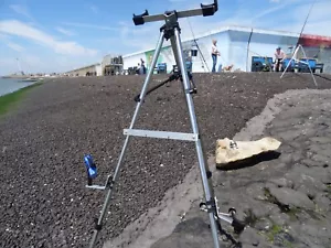 Trípode telescópico de 6 pies con accesorios - Imagen 1 de 7