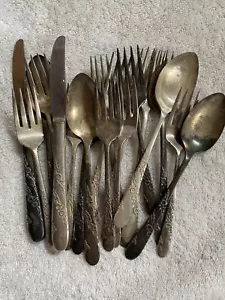 Vintage 19 Pc Oneida Community BRIDAL WREATH Tudor Plate Silverware Flatware Lot - Picture 1 of 16
