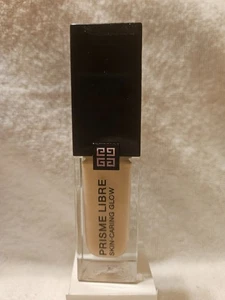GIVENCHY Prisme Libre Skin Caring Glow Foundation - 1-W-100 - NEW - Picture 1 of 3