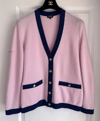 21C CHANEL PINK NAVY BLUE GOLD CC BUTTONS CASHMERE CARDIGAN SWEATER 44 - Image 1 of 4