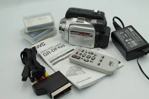 JVC GR-DF420 Digital Video Camera + AP-V14E Charger - Spares/Repairs - Picture 1 of 10