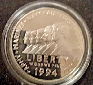 1994-P $1 Women in Military Service Proof Commemorative Silver Dollar - Picture 1 of 2