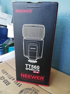 Neewer TT560 Flash Speedlite for DSLR Cameras with Standard Hot Shoe - Picture 1 of 9