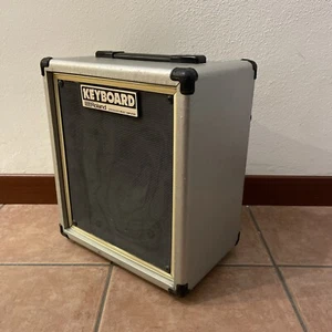 ROLAND CUBE-40 SPEZIAL MUSIKVERSTÄRKER Keyboard - Bild 1 von 7
