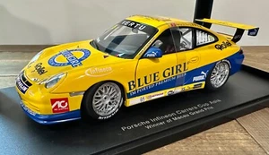 Auto Art AutoArt 1/18 Porsche 911 GT3 Cup 996 Macao vincitore NUOVO DI ZECCA spedizione gratuita - Foto 1 di 7