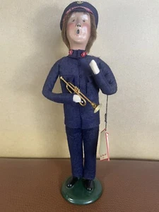 BYERS CHOICE SALVATION ARMY CAROLER MAN WITH TRUMPET 1993 SIGNED WITH TAG - Picture 1 of 10
