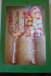 Kate Spade Garten Werkzeug Set Neu mit Etikett im Karton Blumenmuster Rührend & Kelle Set - Bild 1 von 1