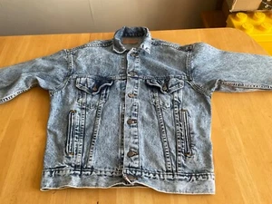 Levis faded Blue Denim Jacket size S Made in USA . Used Free postage in the UK - Picture 1 of 20