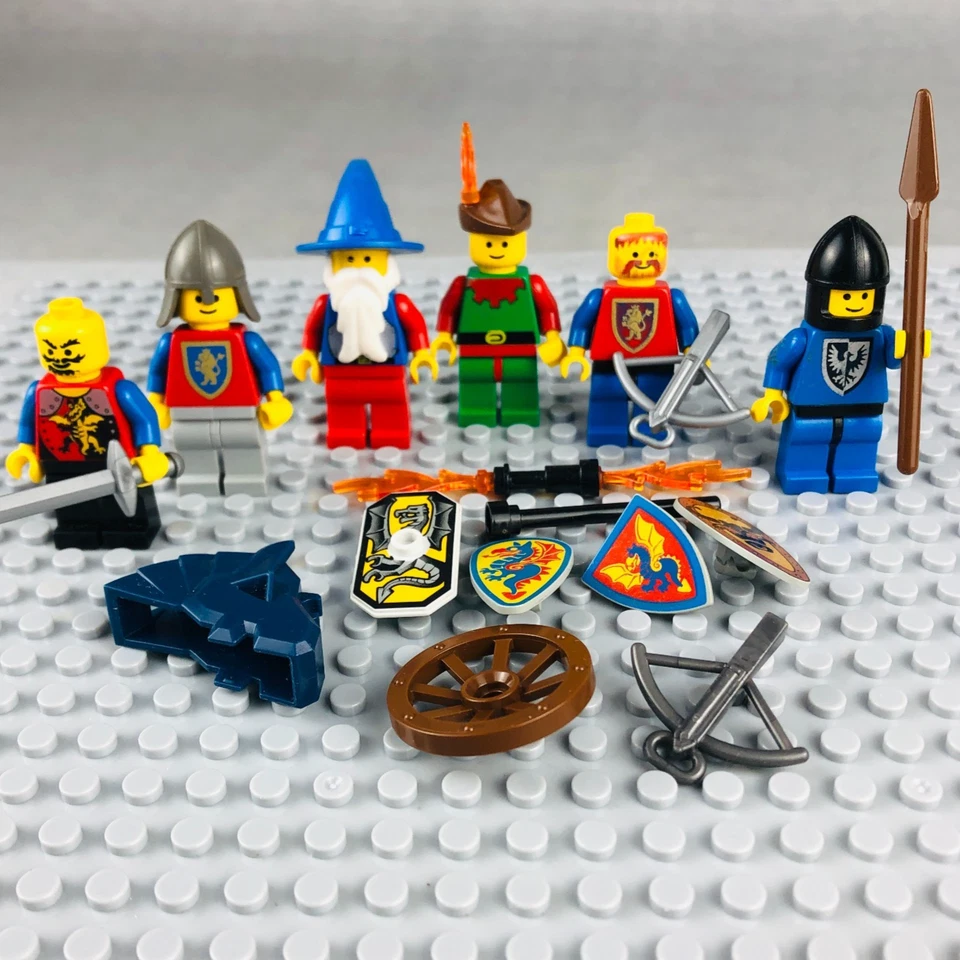 LEGO CASTLE Minifigure and Accessories large lot minifigs weapons hats 1990's - Image 1 of 4