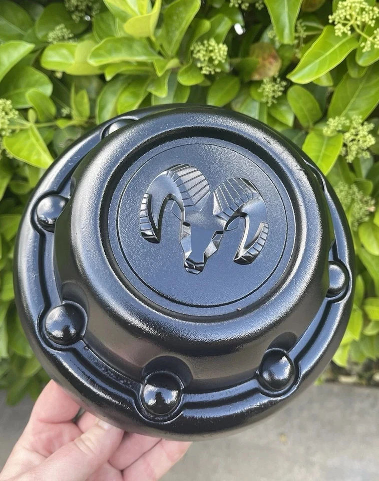 94-99 DODGE RAM 2500 Pick Up 98-03 Dodge Van cubo central de roda fabricante de equipamento original 52038268 - Imagem 1 de 4