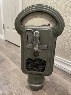 Parquímetro modelo 50 Duncan Miller límite de tiempo de dos horas Foto 1 de 4