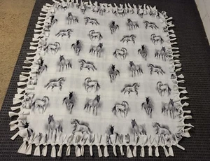 HORSE PATTERN FLEECE BLANKET - DOUBLE LAYER TIED - 56” X 66” - Picture 1 of 3